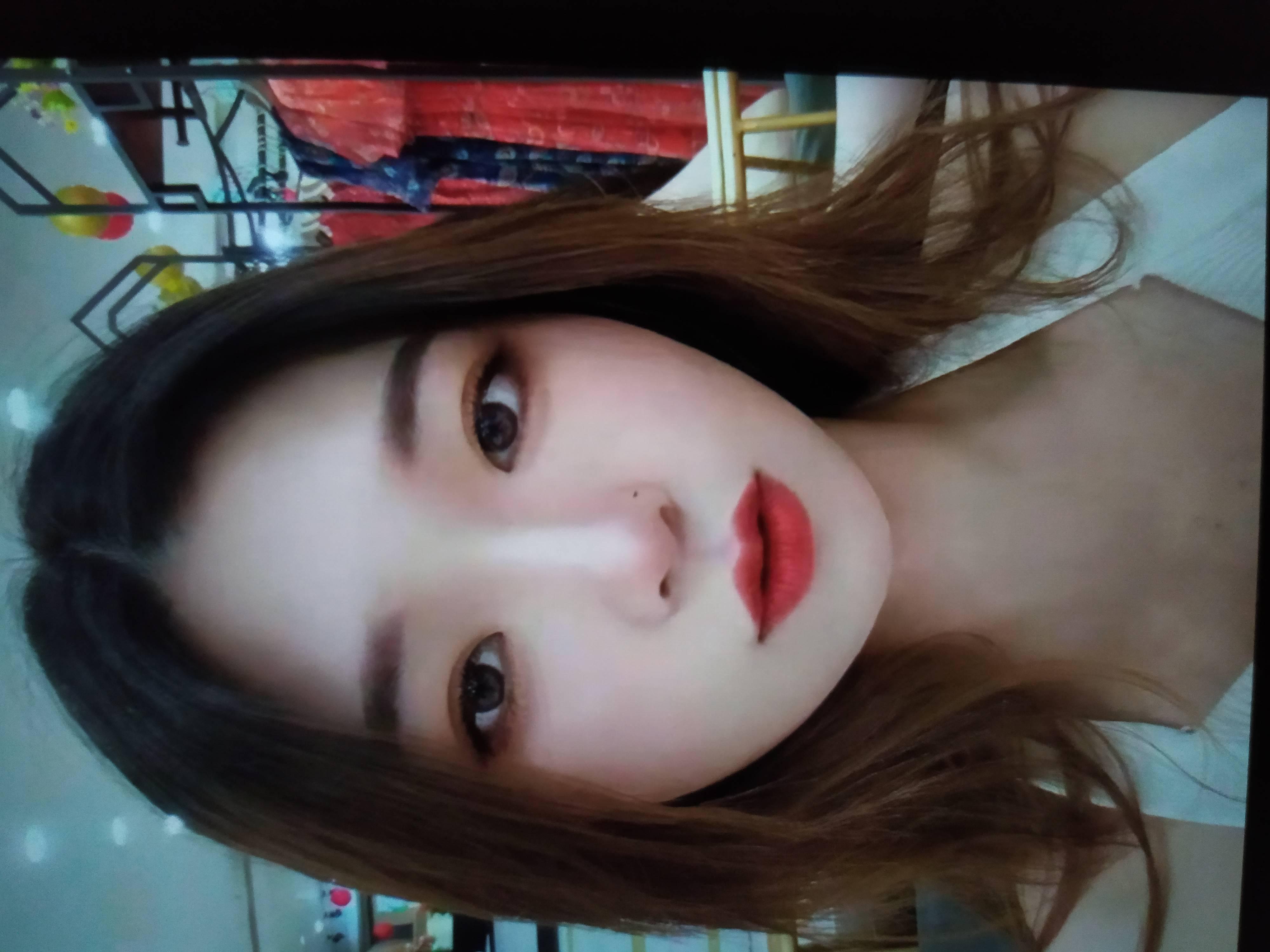 两闺蜜妹子