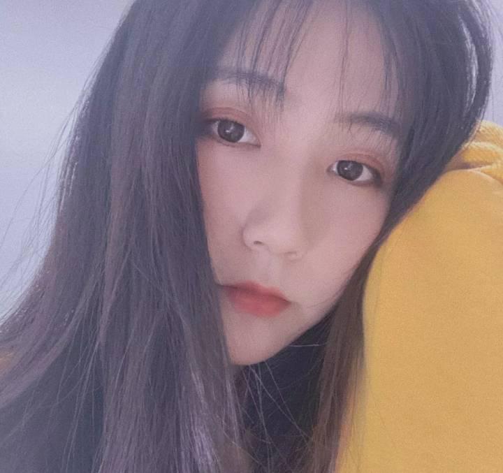 纯情小姐姐