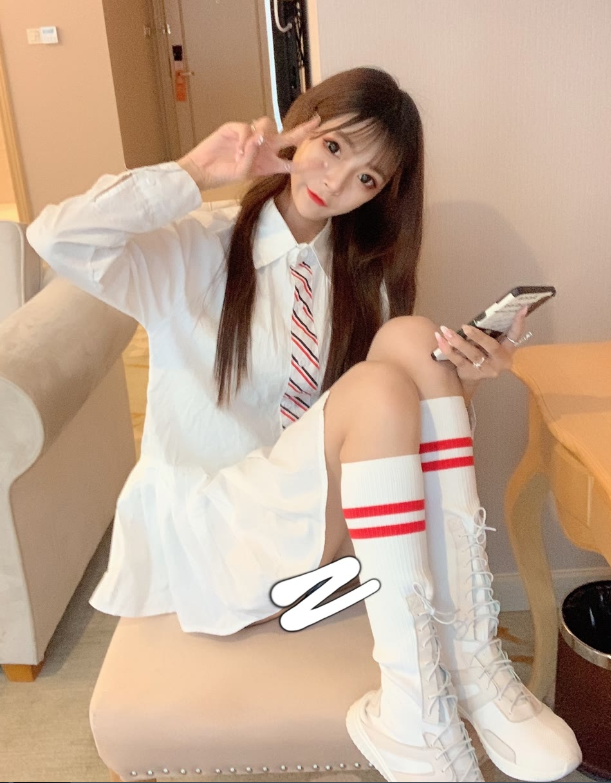 妹子的B会喷水