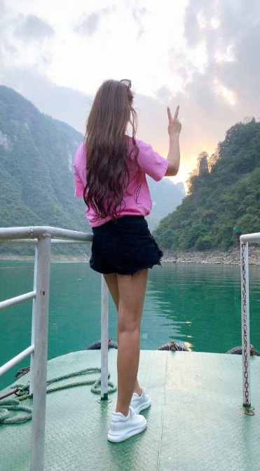 可DL的少妇